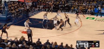 解渴！卡鲁索侧翼获得空位 接球速射三分稳定军心