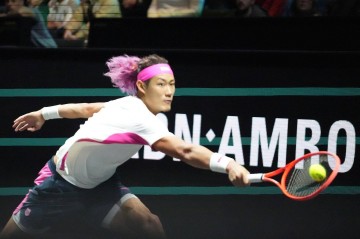 【ATP马赛站】张之臻因伤退赛,无缘男单四强