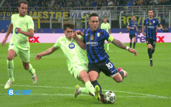 国米总分5-3领先！库巴西铲倒劳塔罗送点，恰尔汗奥卢点射破门